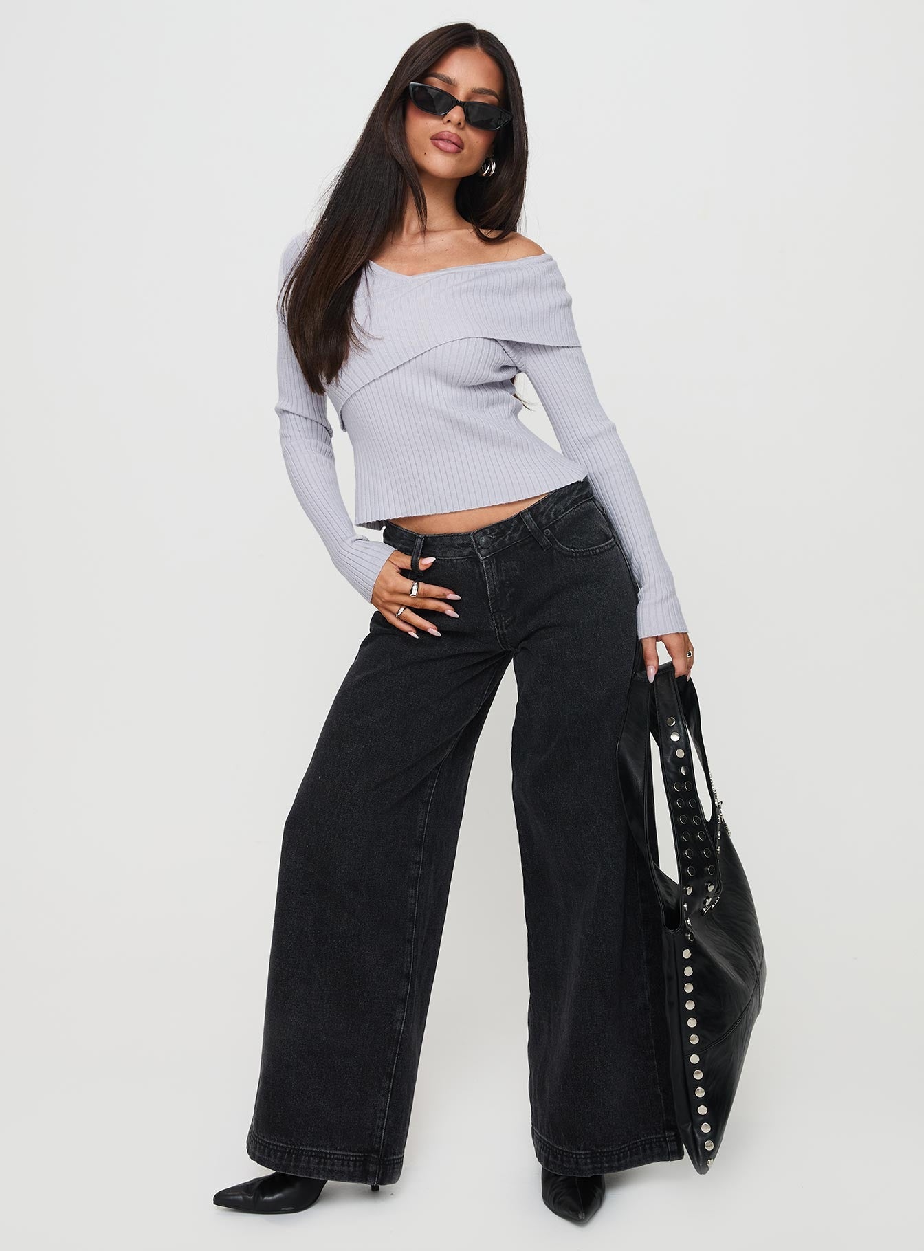 Ribbon Stamp Low Rise Wide Leg Jeans Washed Black